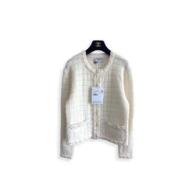 CHANEL JACKET CASHMERE LIGHT P81296